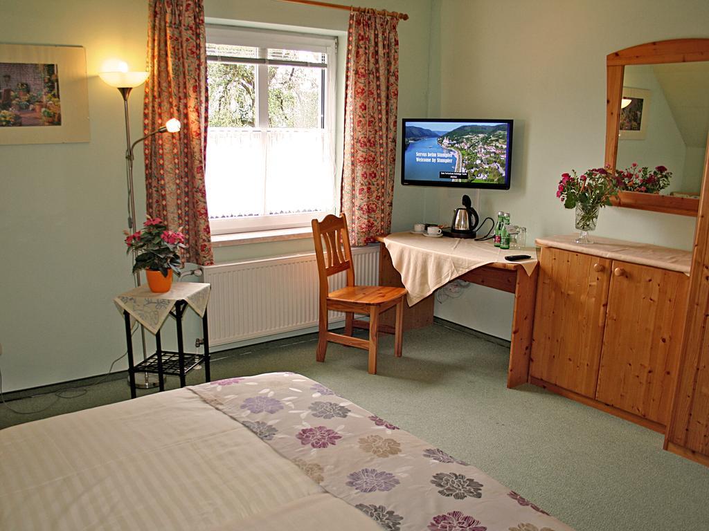 Hotel Gasthof-Camping Stumpfer Schönbühel an der Donau Pokoj fotografie